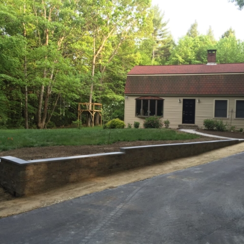 Retaining wall next to driveway new hampshire