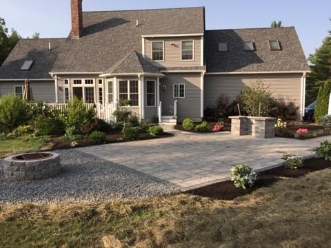 Fire Pit with Patio Pavers